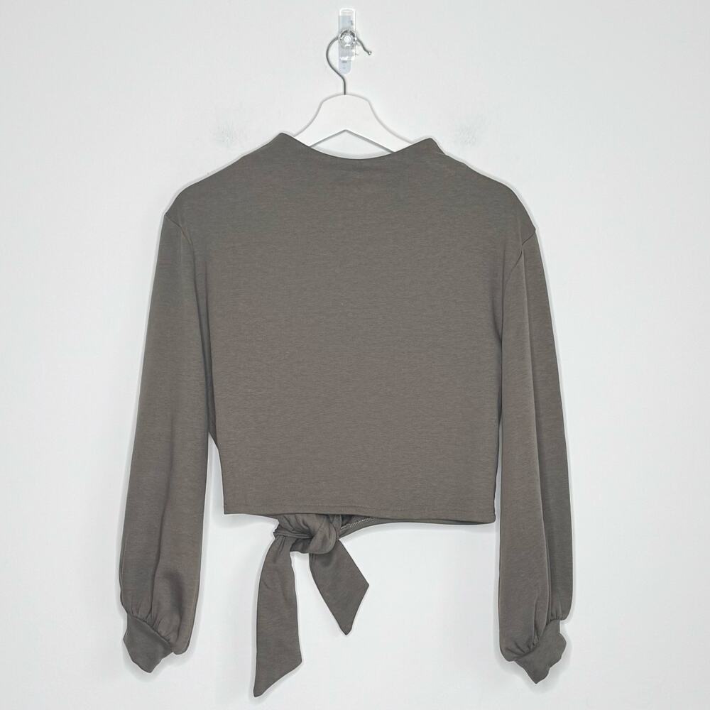 HOUSE OF HARLOW | Marcena Front Tie Sweatshirt | XXS - Picture 4 of 5